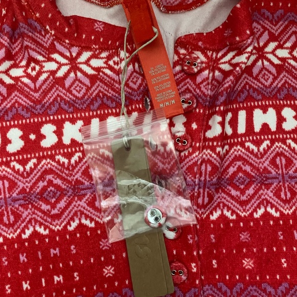 Skims Holiday PJ top - Picture 4 of 5